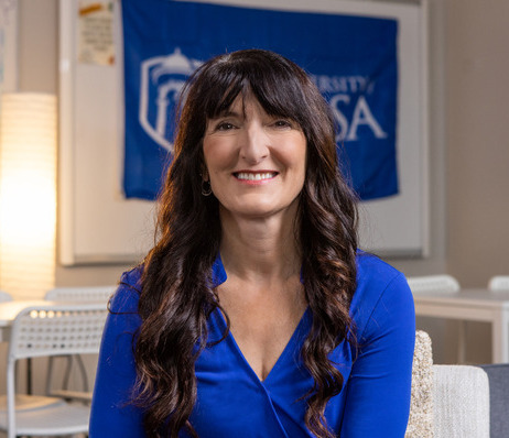 Lisa Cromer headshot