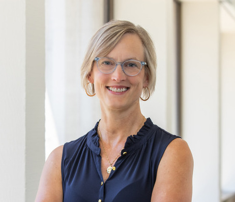 Kristen Oertel headshot