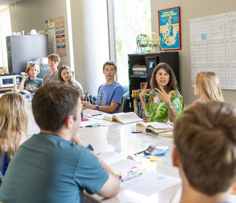 UTulsa Honors students participating in a seminar