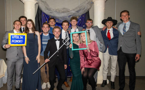 Honors Student Association group photo at a formal dance