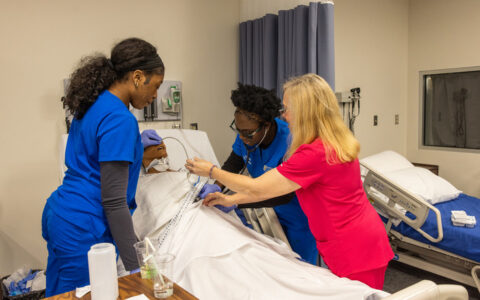 UTulsa nursing students practice in new health and natural sciences lab