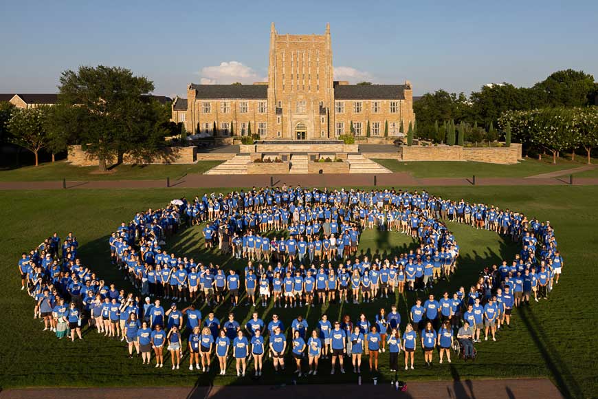New Student form spiral for Class of 2029 photo during New Student Orientation