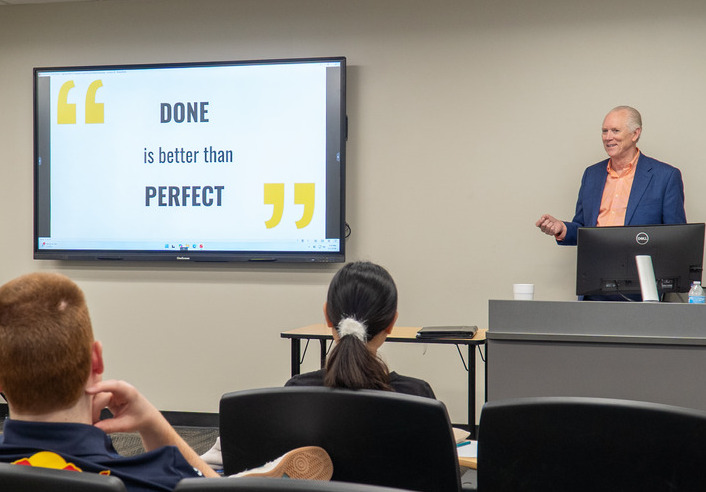 Speaker at entrepreneurship course